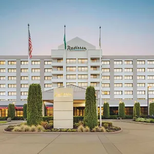 radisson-hotel-gateway-seattle-tacoma-airport.seattlehotelsites.com/